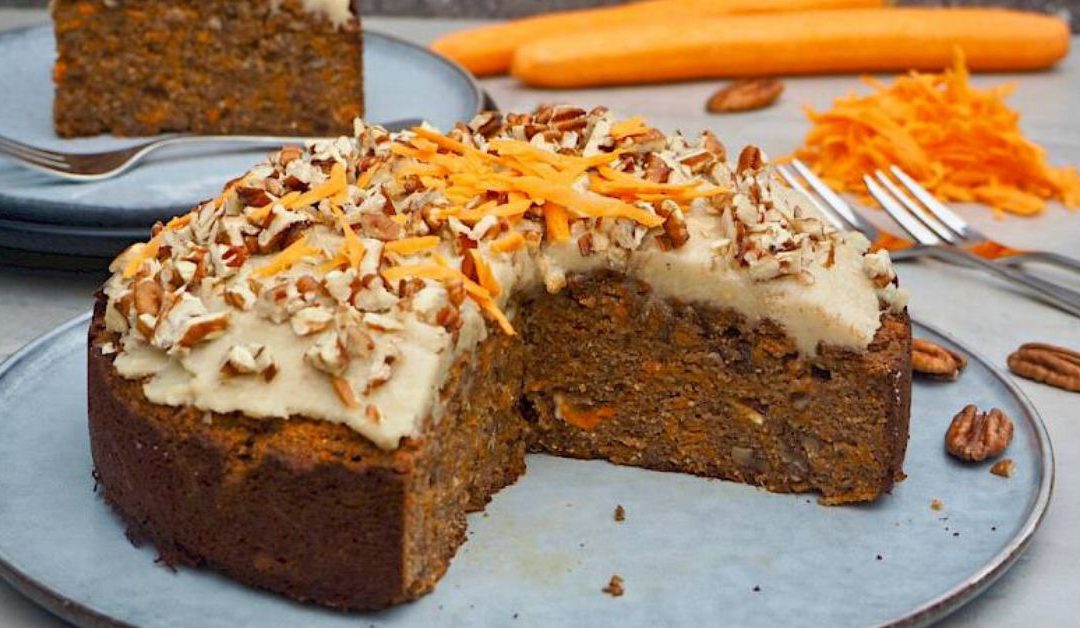 Delicious Classic Carrot and Pecan Cake Recipe