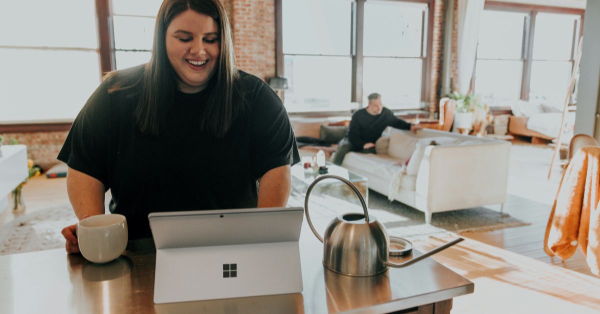 Woman-working-on-laptop-at-work.jpg