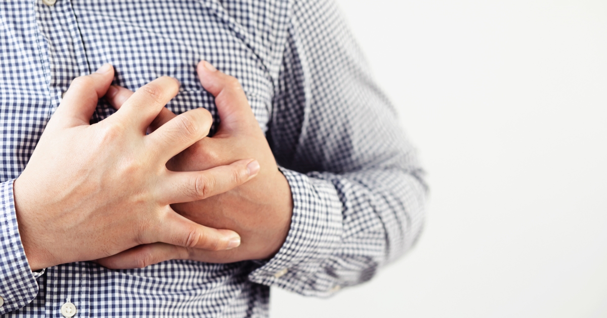 Is-Your-Chest-Pain-Serious_-Warning-Signs-to-Look-Out-For.jpg