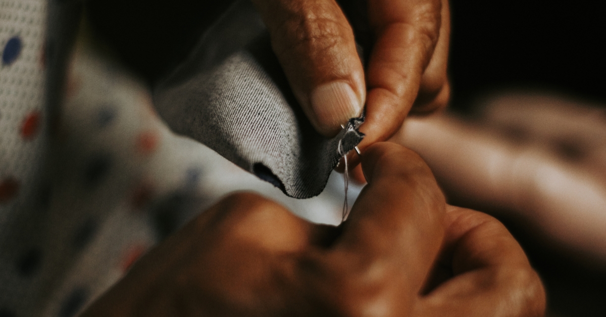 What Happened When These Prisoners Picked Up Sewing Needles